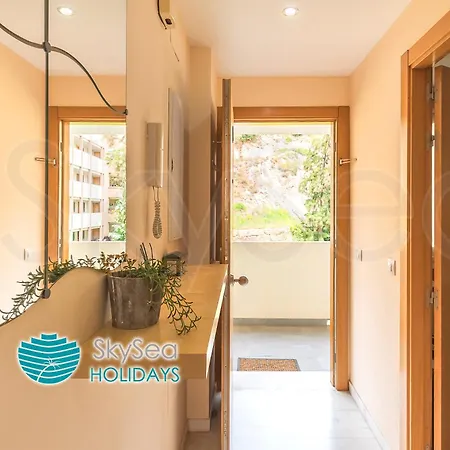 Sky Sea Holidays Apartament